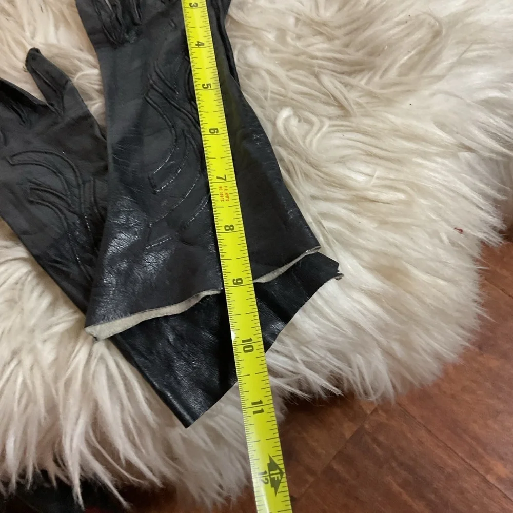 Vintage abstract embellished black leather gloves S